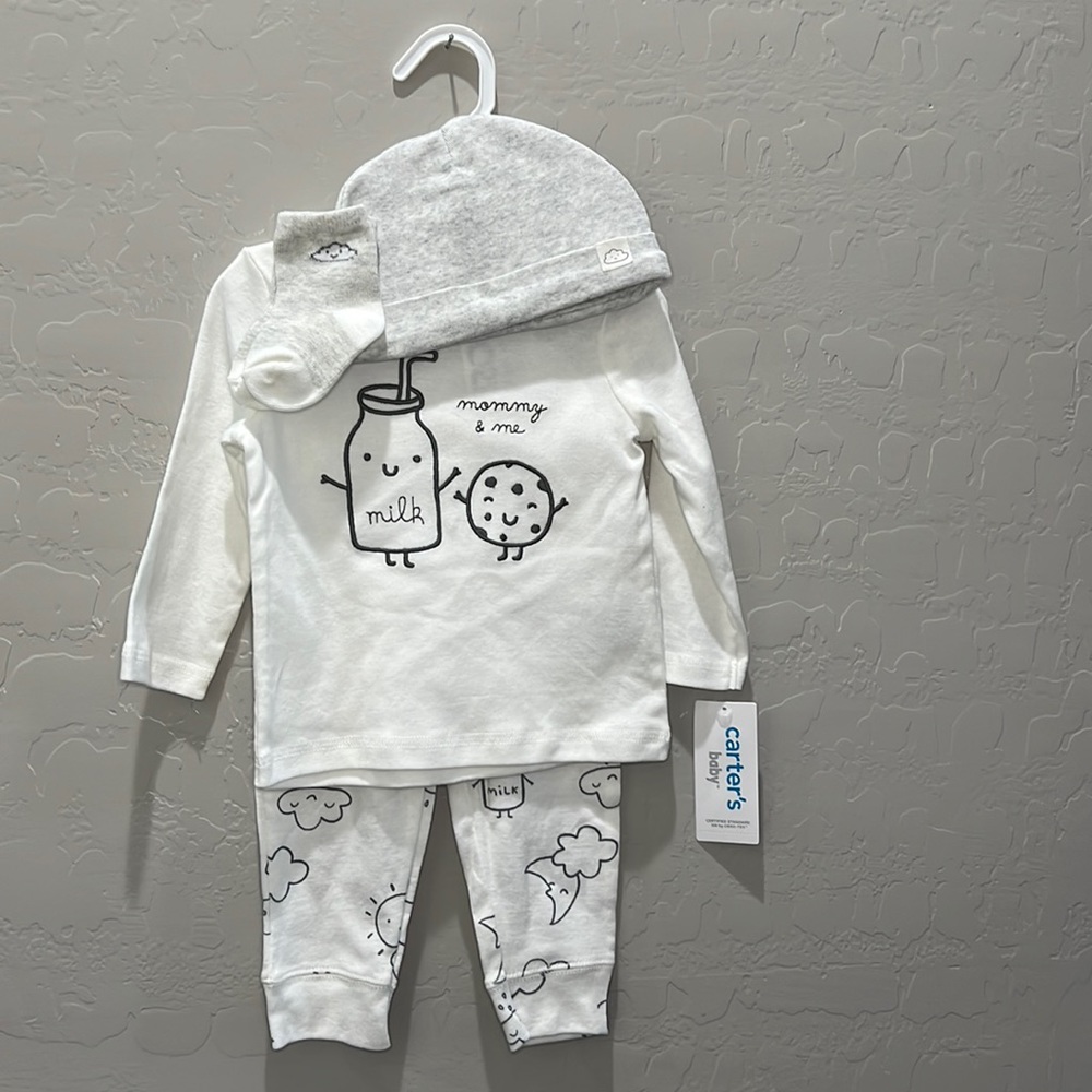 Carters mommy and me set grey n white